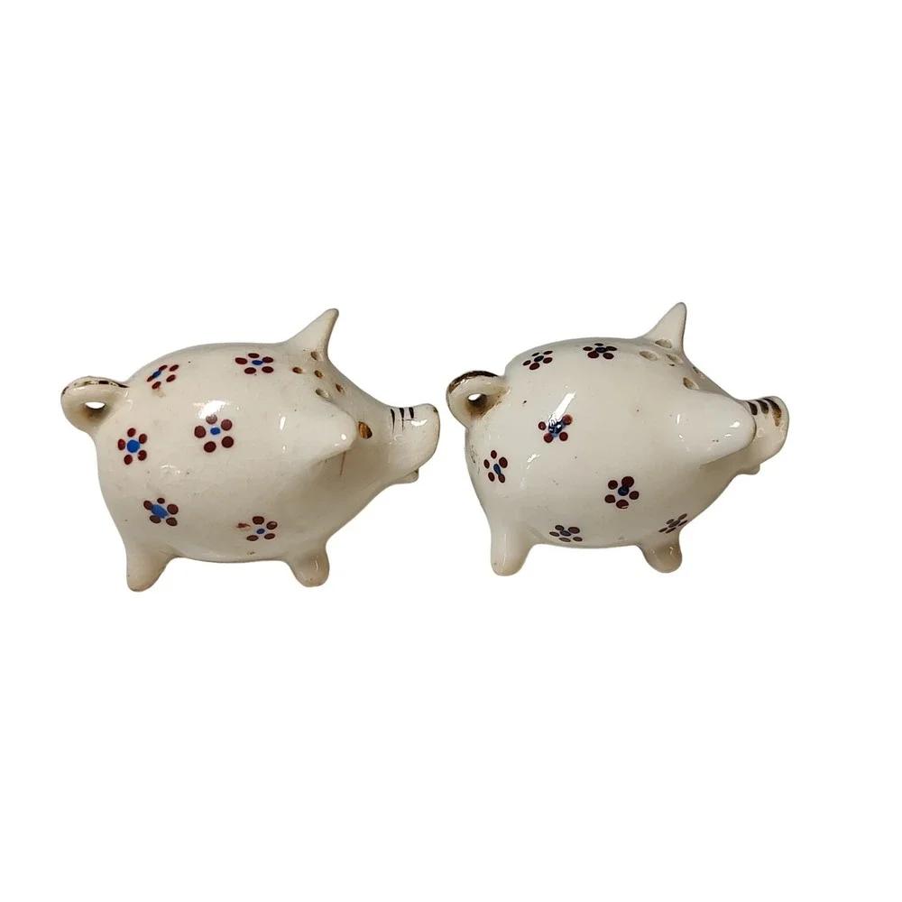 Vintage Ceramic Pig Salt and Pepper Shakers Hand Painted Flowers Gold Trim Japan